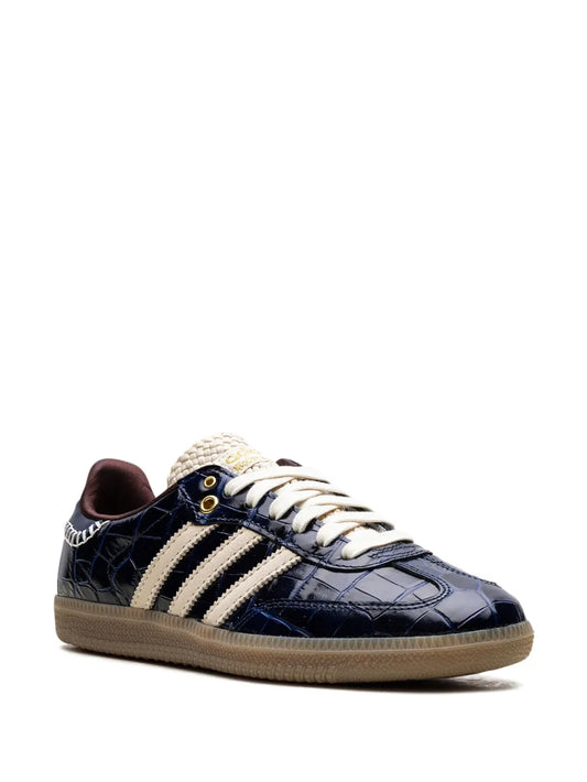Samba Navy Croc-Embossed Heritage – Gum Sole Edition