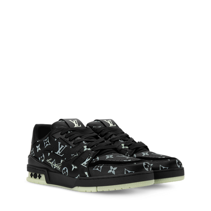Glow  Sneaker  Trainer .